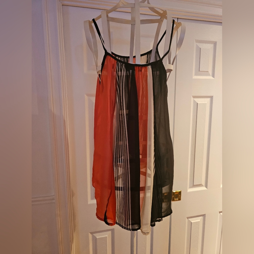 Flowy top - Picture 5 of 9